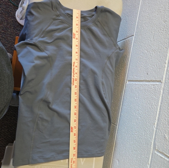 Private Island Rash Guard Top Size S Gray NEW - Picture 8 of 8